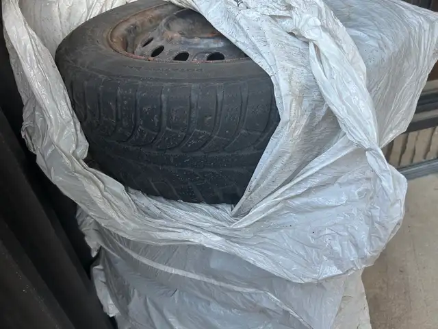 4 Winter tires with rim 205/60R16 $200 or OBO in Tires & Rims in Ottawa - Image 3