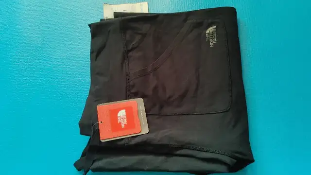 Brand New, The North Face Women's Pants W Sun Rise XL in Women's - Bottoms in City of Toronto - Image 2