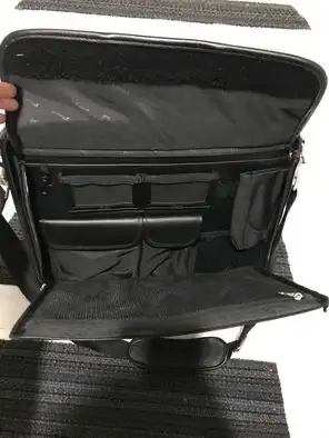 Targus Notepac Plus Laptop Carry Case - Black - 16-Inch - New in Laptop Accessories in Markham / York Region - Image 4