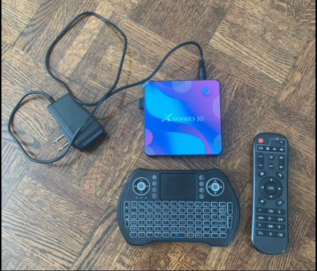 Android Box 11.0, X10 Android TV. X88 PRO 10 in General Electronics in City of Toronto