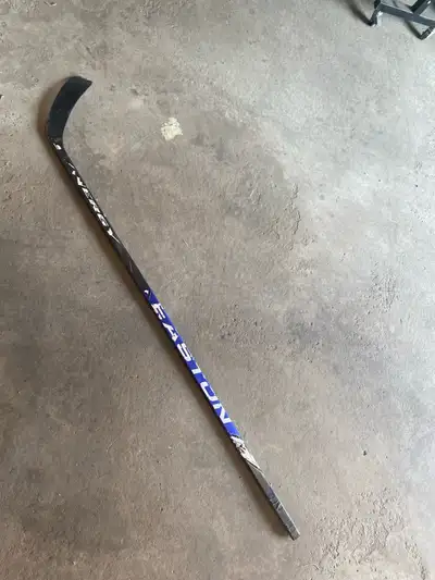 Hockey stick in good condition LEFT HANDED
