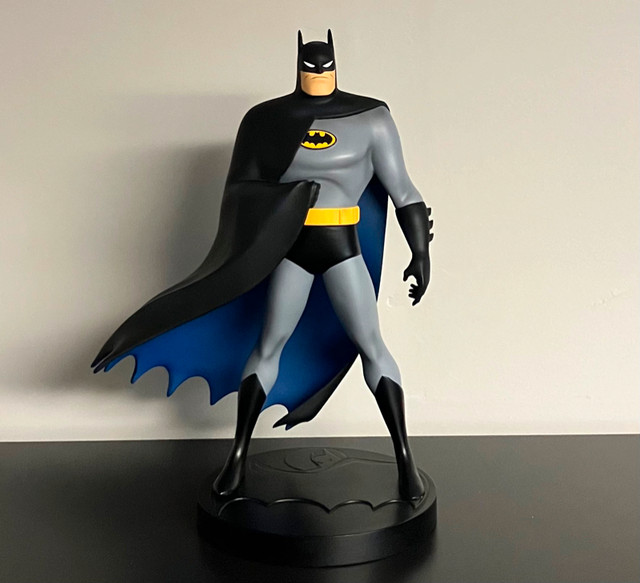 Batman The Animated Series Eaglemoss MEGA Scale Statue DC Comics in Arts & Collectibles in Oshawa / Durham Region - Image 3