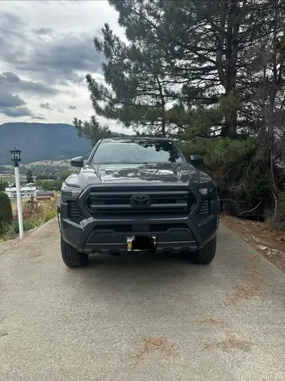 Selling my 2024 Toyota Tacoma SR5. This is the new 4th gen body style in gun metal grey. Double cab,...
