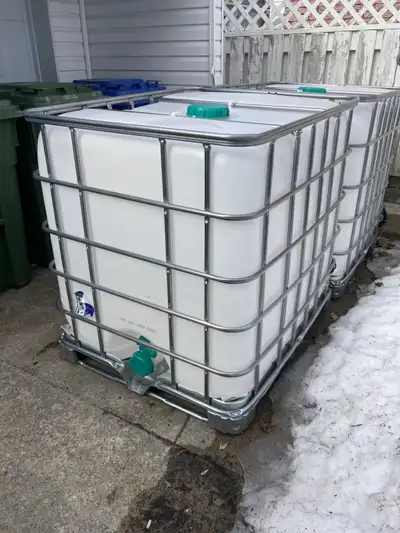 RÉSERVOIR 1000 LITRES GRADE ALIMENTAIRE, View more
