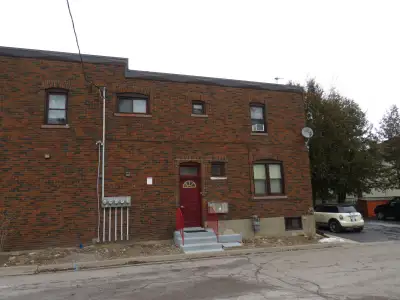 Apartment for rent-Oshawa