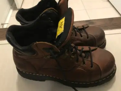 Dr Martens Industrial Safety Composite Toe Work boot Mens 12, View more