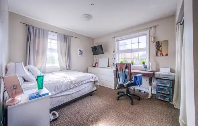 $875/month sublet. Available immediately. Jan-April, May-August. Large bedroom, 2 full bathrooms, 2...