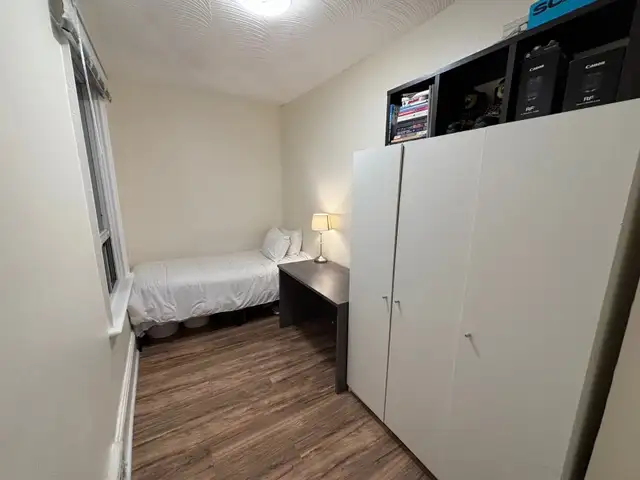 Student room for rent in Kensington Market!