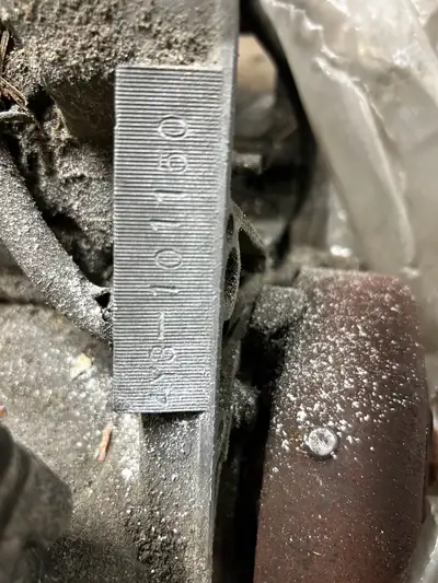 ENGINE SITTING FOR YEARS IN GARAGE ; NEEDS REBUILD. S/N#4Y3-101150