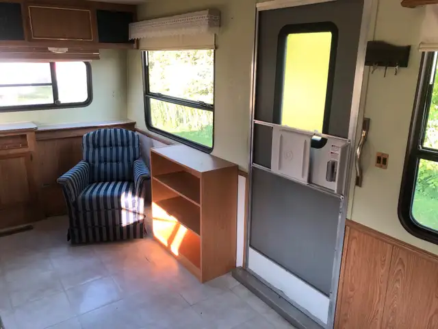 roulotte starcraft  in Travel Trailers & Campers in La Ronge - Image 6