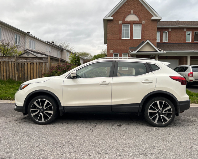 Car for sale in Ottawa in Cars & Trucks in Ottawa - Image 3