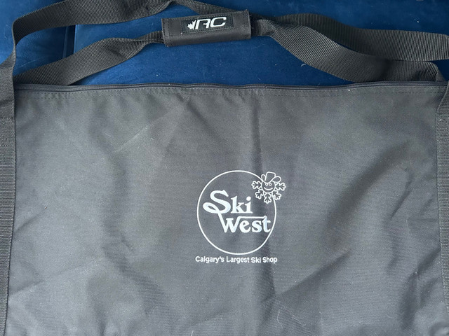 NWOT Ski West (Soft) Black Ski/Snow Board Storage/Travel Bag in Ski in Calgary