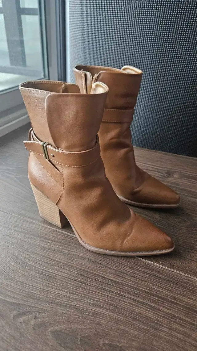 Soul by Naturalizer Women's Mocha Ankle Boots, Size 7.5 in Women's - Shoes in City of Toronto - Image 10