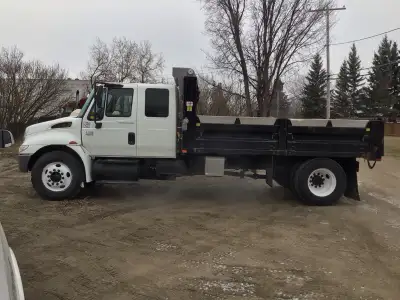 2007 International 4300 SBA 4x2 Extended Cab Dump Truck/ Hydraulic Brakes. International DT466 6 Cyl...