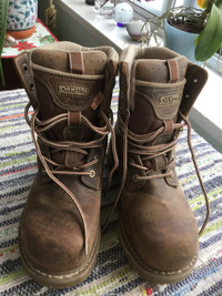 Women’s Dakota T-max work boots. Size US 8.