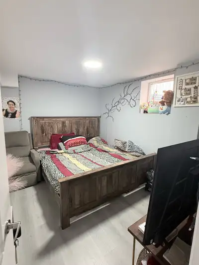 Private Room for Rent – Basement Unit with Separate Entrance Looking for a comfortable and affordabl...