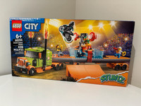 Lego 60294 - Stunt Show Truck - BNIB