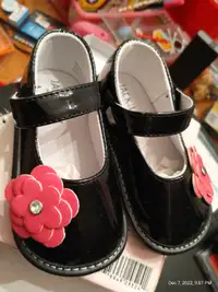Jack & Lily new in box size 18-24m baby girls dressy shoes