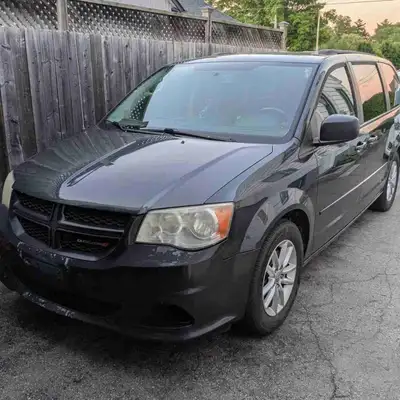 2014 Dodge Grand Caravan $3,500 as is. Call or text (519-983-1659)