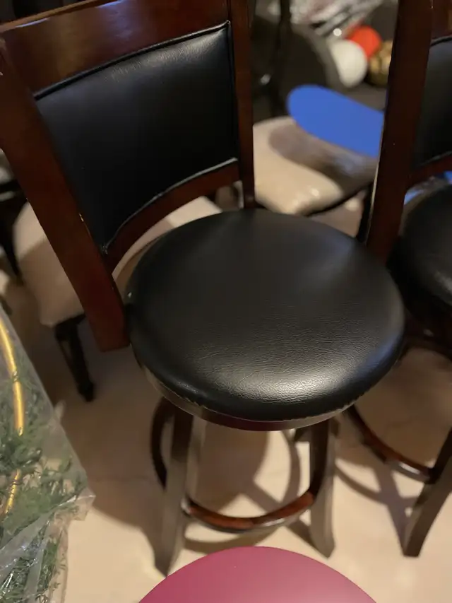 Swivel Bar Stools price for 2 in Chairs & Recliners in Mississauga / Peel Region - Image 2