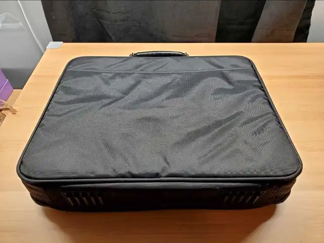 Targus 15.4" laptop carrying case in Laptop Accessories in Regina - Image 4