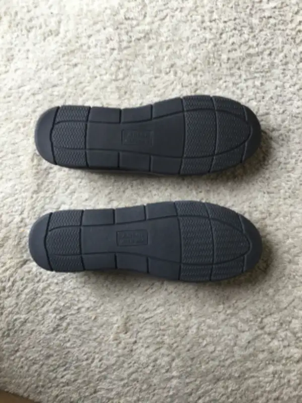 New Wembley Men’s Slippers in Men's Shoes in Calgary - Image 4