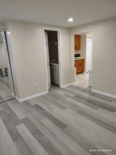 1 bedroom basement walk out for rent