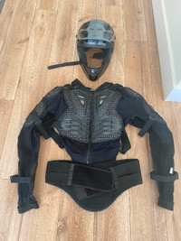 Downhill Mountain Bike gear: chest armour + full-face helmet