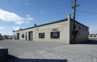 5000 sq ft Warehouse/Showroom w/ load dock - Westboro area