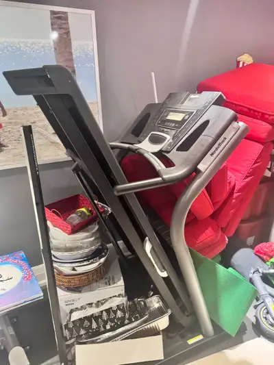 Treadmill heavy duty. Works perfectly. Just not using it. It’s in the basement. Stairs right to outs...