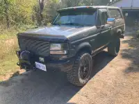 1992 Ford Bronco XLT Nite Edtion 1 of 1030