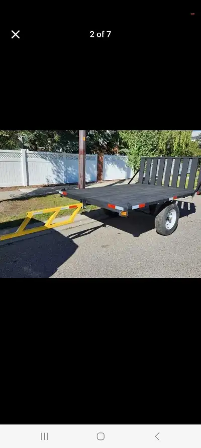 2023 tilt deck snowmobile Trailer , registered VIN in Alberta. Barely used and in excellent conditio...