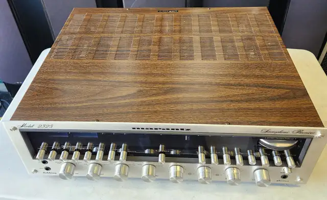 MARANTZ 2325 VINTAGE STEREO RECEIVER in Stereo Systems & Home Theatre in City of Toronto - Image 4