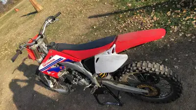 Bike runs good Full FMF exhaust $1600 780-201-9478
