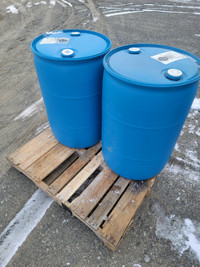 Baril 50 gallons (190 kg) de grade alimentaire. (15,00$ chacun)