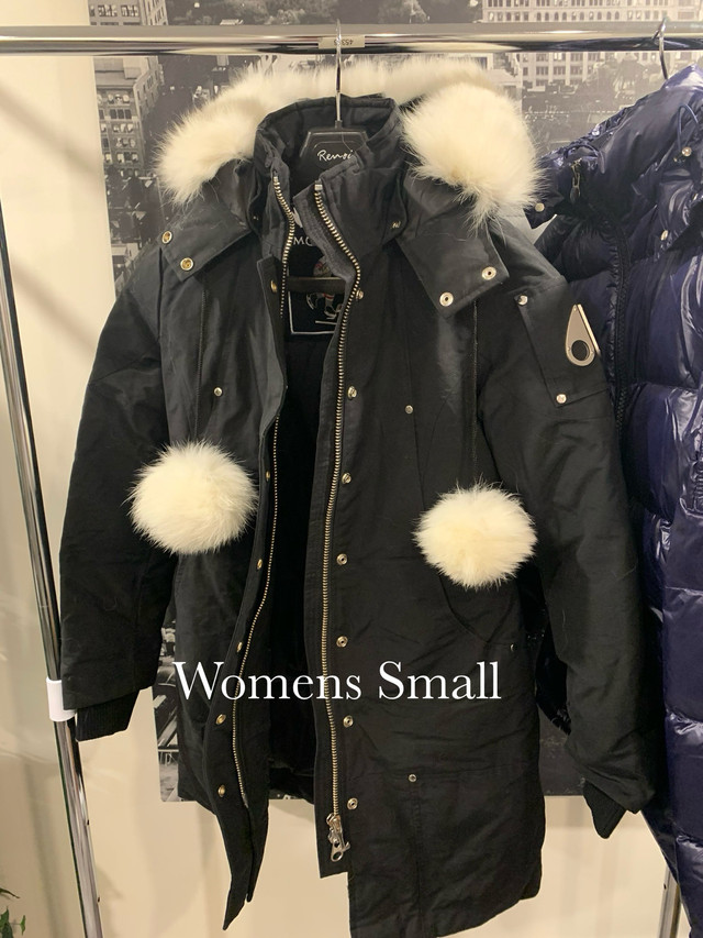 Women’s Mooseknuckle & Canada Goose Jacket in Women's - Tops & Outerwear in City of Toronto