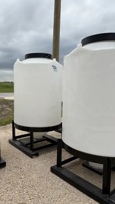 6552 Pallet bin from Buffer Valley Industries. Available at Hillside Farm Supply. Holds 52 bushels o...