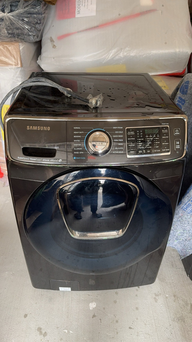 Full Size Samsung Washer and Dryer  in Washers & Dryers in Ottawa