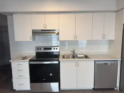 I offer reasonable rate for housekeeping/homesitting. I have a police clearance, experienced cleaner...