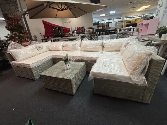 7 PC Outdoor Patio Set On sale in Patio & Garden Furniture in Markham / York Region - Image 3