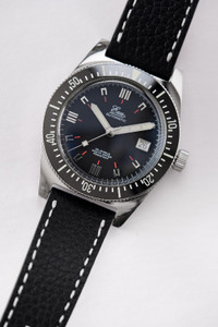 Eza 1972 Dive watch - German made - Swiss movement