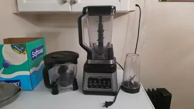 Ninja Professional plus kitchen system with Auto-iQ blender, View more