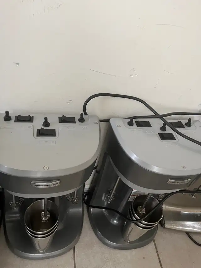 Milkshake machine Hamilton beach560638952525670401