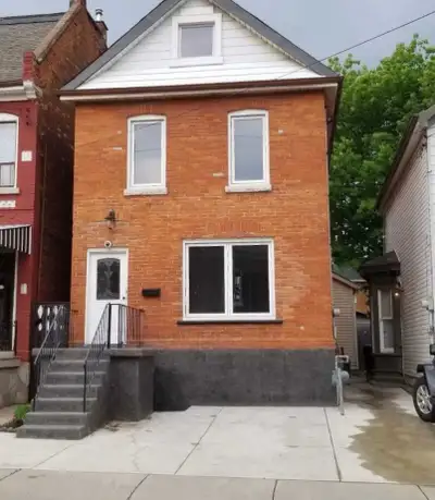 *Price includes internet and utilities* Spacious second floor apartment available for rent as of Jul...