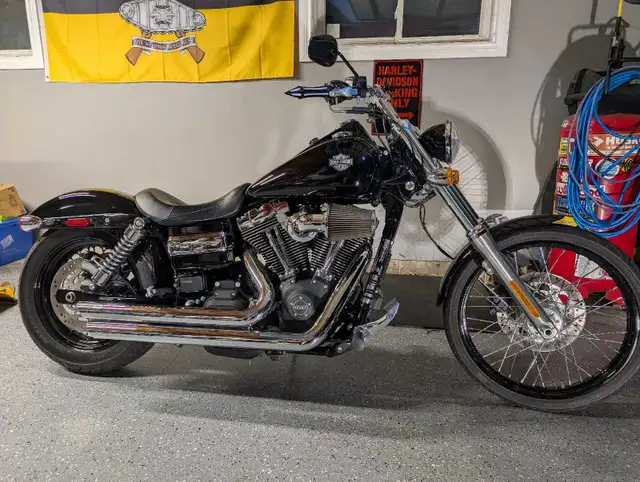 2012 Harley Davidson Dyna Wide Glide in Street, Cruisers & Choppers in Windsor Region - Image 4