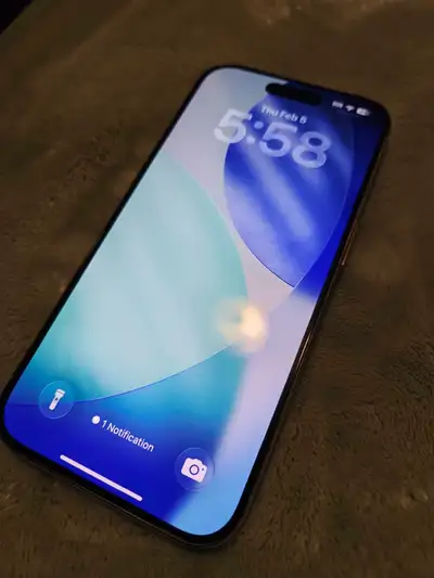 iPhone 15 pro 128g in good condition with 89% battery Firm on price