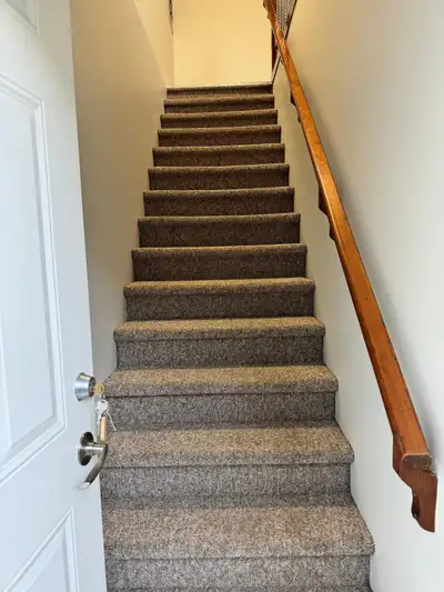 It is located on 14553,60 ave surrey, coach house ( above the garage).this single bedroom suite has...