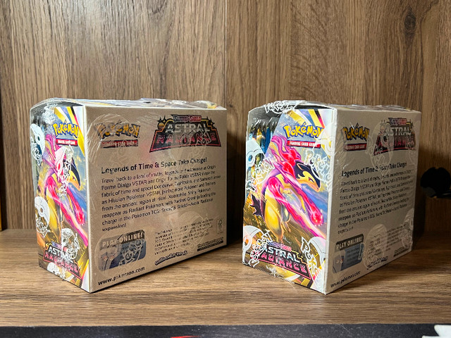 Astral Radiance Booster Box - English in Arts & Collectibles in Grand Bend - Image 2