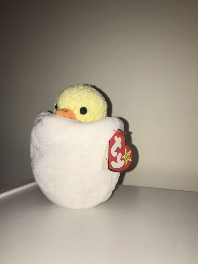 Eggbert the Chick in Egg - TY Beanie Baby with Tag in Toys & Games in City of Toronto