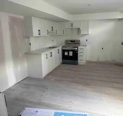 Large eat in kitchen, living room, large washroom, in suite laundry, one parking everything on walki...